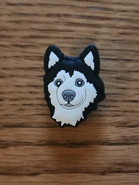 NWOT Croc Jibbitz Husky Dog Pet Shoe Charm